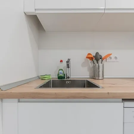 Soleado Y Terraza , Wi-fi Apartamento *