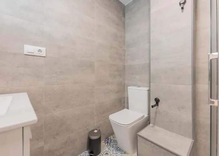 Soleado Y Terraza , Wi-fi Apartamento *